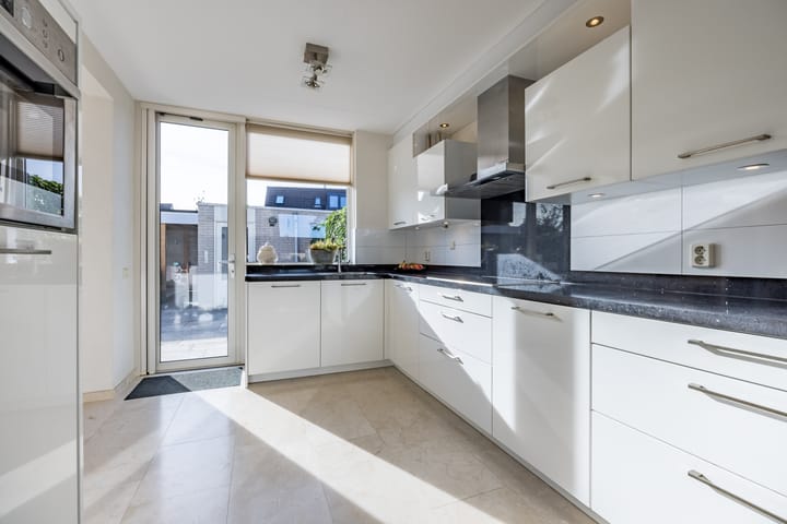 Photo 12 of Componistenpad 11