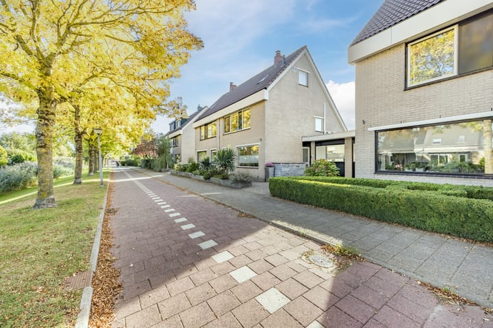 Photo 39 of Componistenpad 11