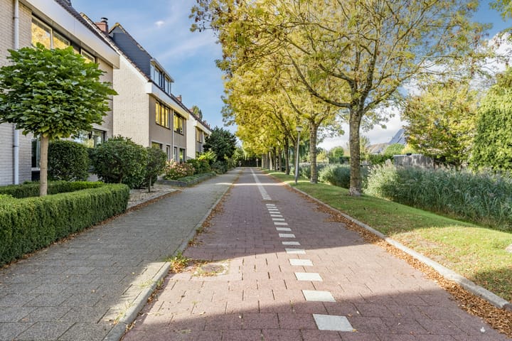 Photo 40 of Componistenpad 11