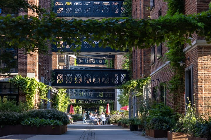 Photo 5 of Abraham Tuschinskistraat 60