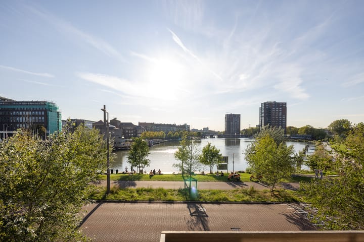 Foto 25 van Abraham Tuschinskistraat 60