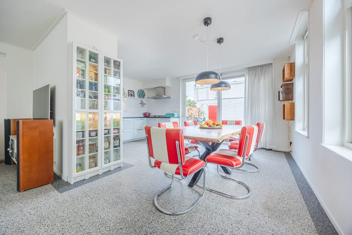 Photo 20 of Elsstraat 5