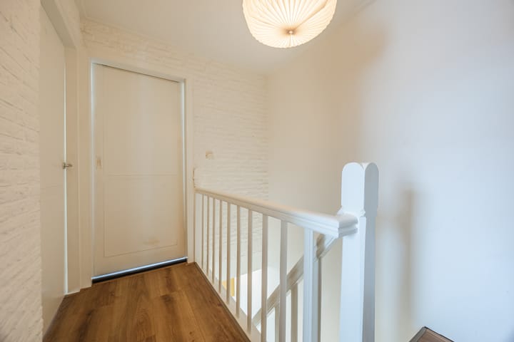 Photo 24 of Elsstraat 5