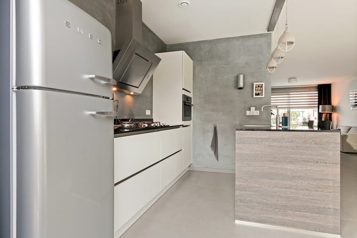 Foto 4 van Calèche 8