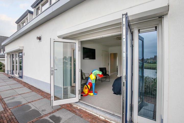 Foto 21 van Uiterwaard 105