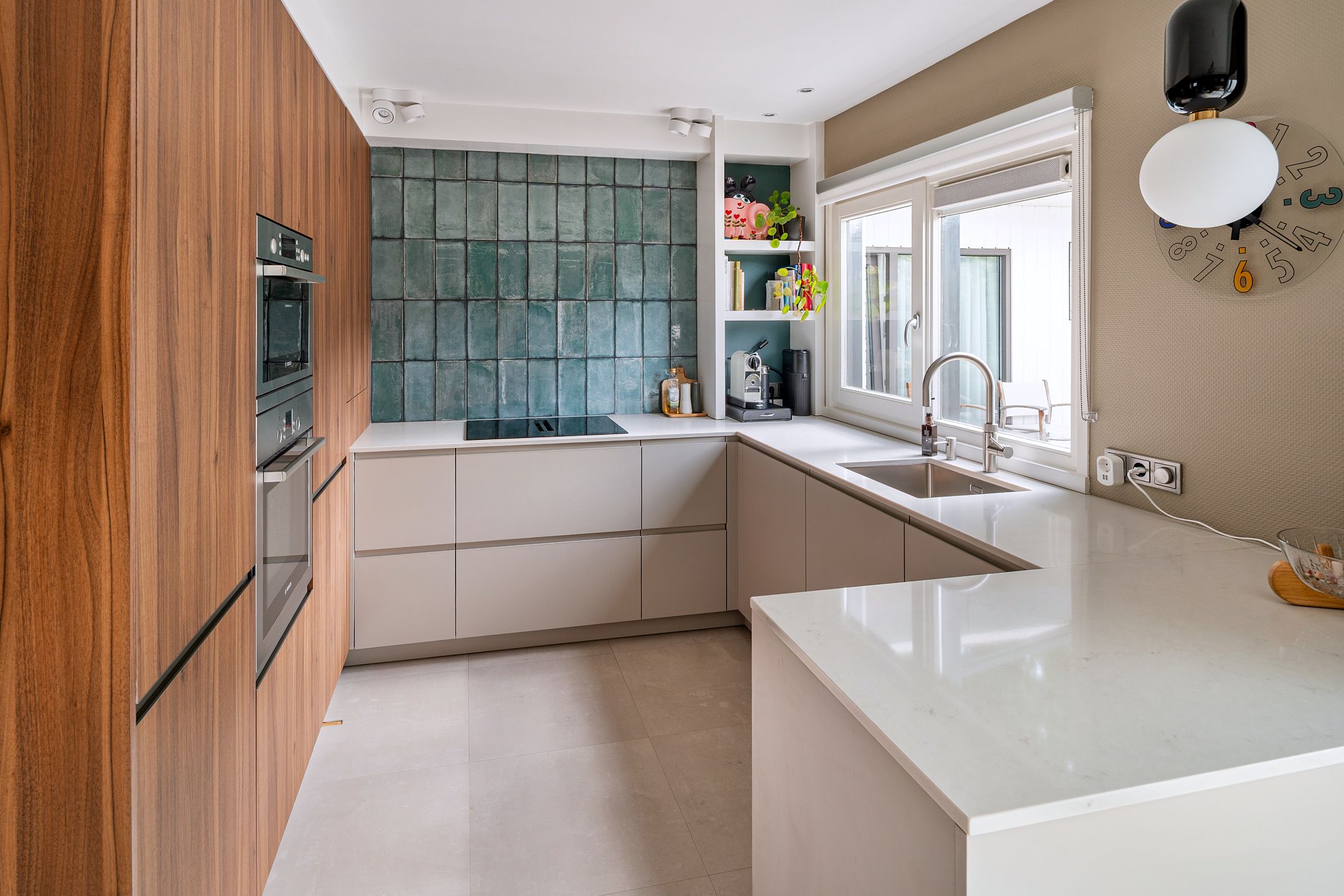 Foto 9 van Einthovenstraat 1