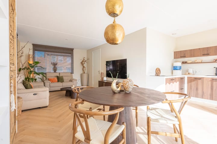 Foto 2 van Dr.Poelsstraat 18