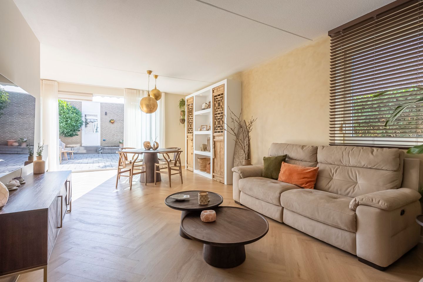 Photo 5 of Dr.Poelsstraat 18