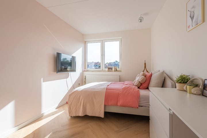 Foto 14 van Dr.Poelsstraat 18