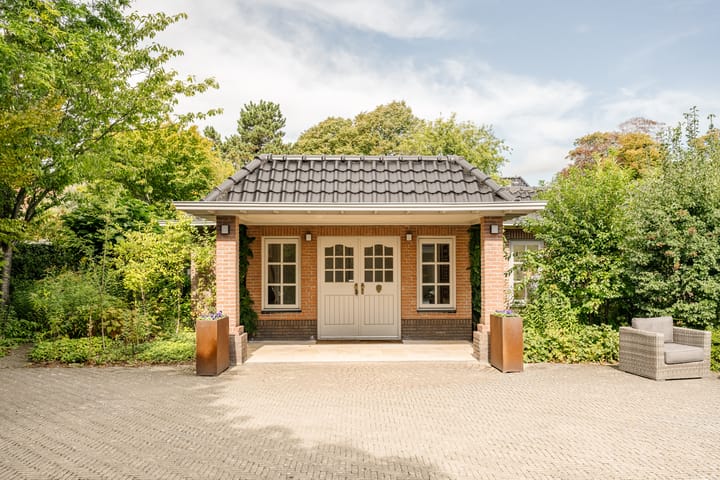 Photo 7 of Vondellaan 71-A