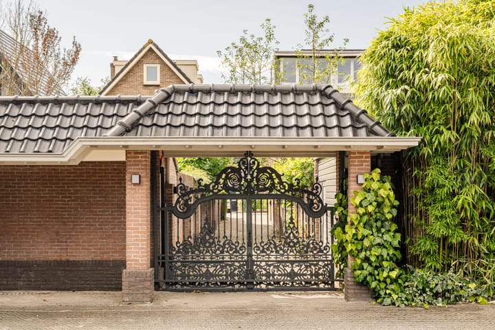 Photo 9 of Vondellaan 71-A