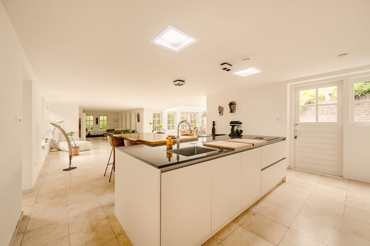 Photo 31 of Vondellaan 71-A