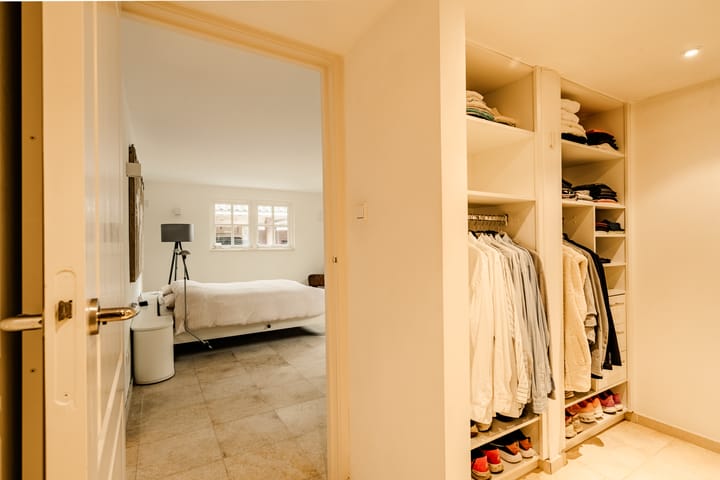 Photo 41 of Vondellaan 71-A