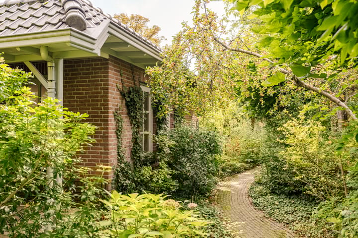 Photo 60 of Vondellaan 71-A