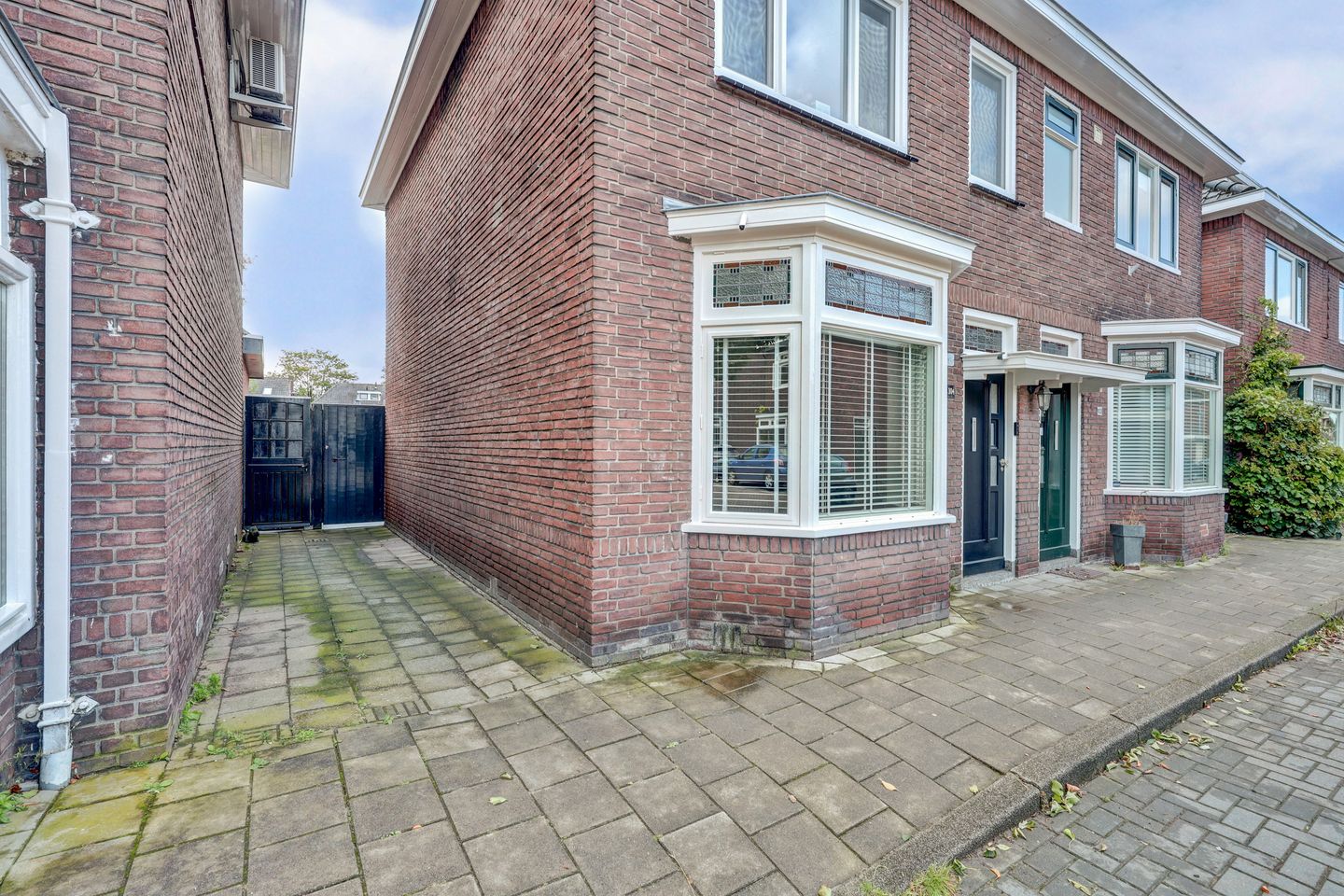 Foto 4 van Van Riebeekstraat 104