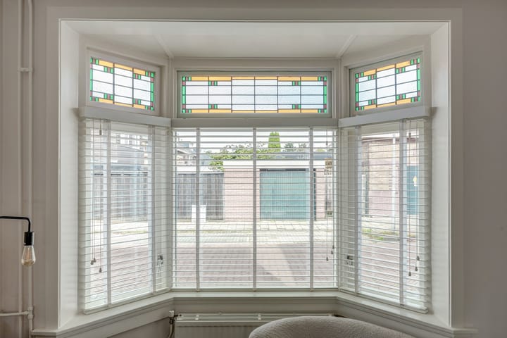 Foto 11 van Van Riebeekstraat 104