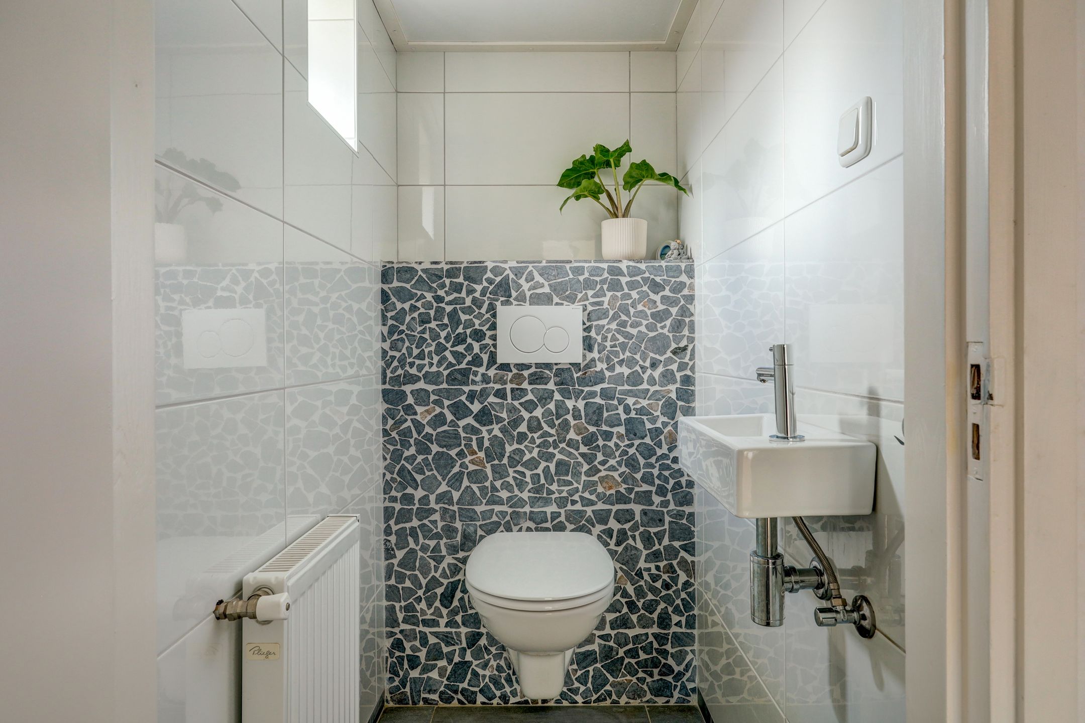 Foto 18 van Van Riebeekstraat 104