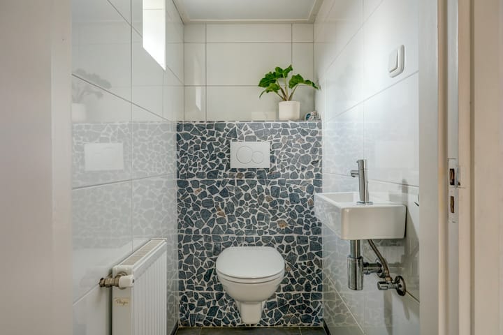 Foto 18 van Van Riebeekstraat 104