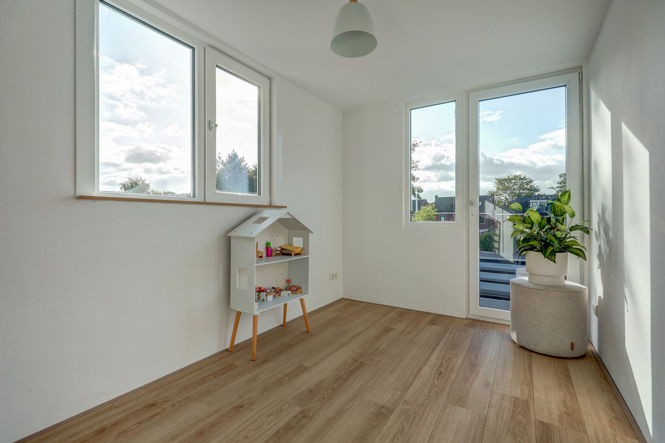 Foto 24 van Van Riebeekstraat 104