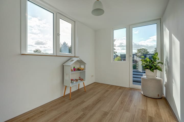 Foto 24 van Van Riebeekstraat 104