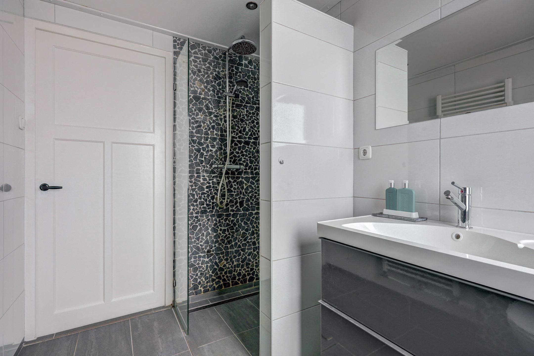 Foto 27 van Van Riebeekstraat 104