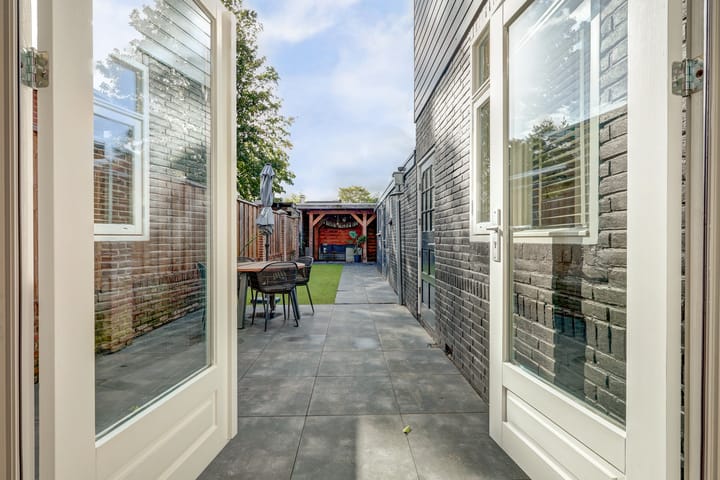 Foto 31 van Van Riebeekstraat 104