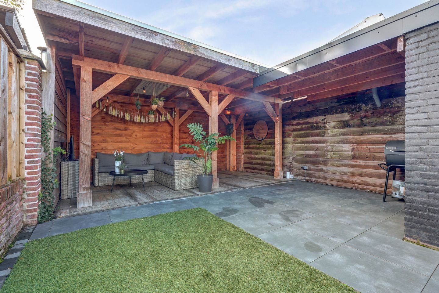 Foto 34 van Van Riebeekstraat 104