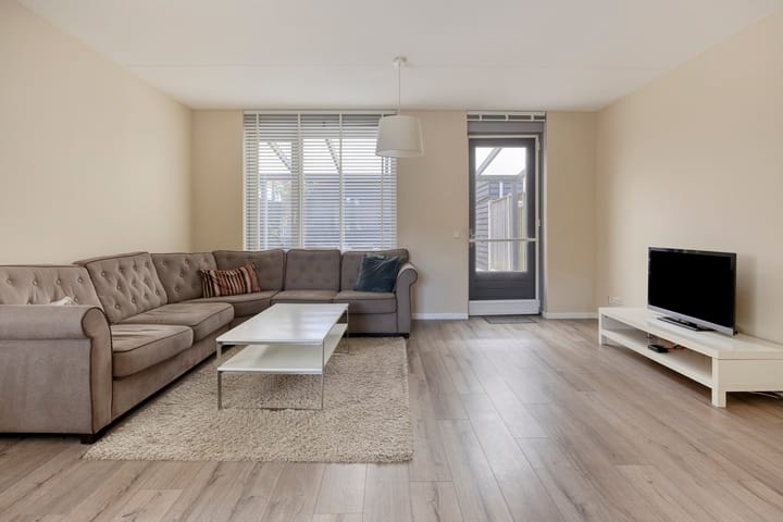 Foto 3 van Roerstraat 74