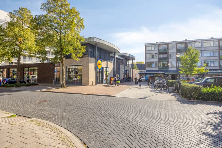 Foto 25 van Roerstraat 74