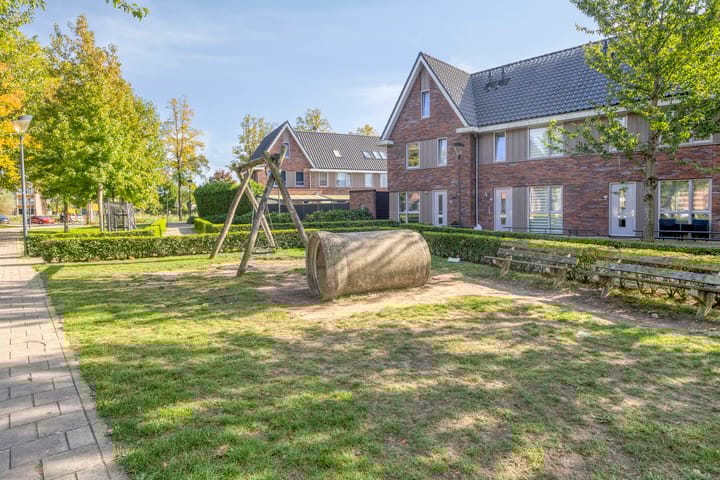 Foto 30 van Roerstraat 74