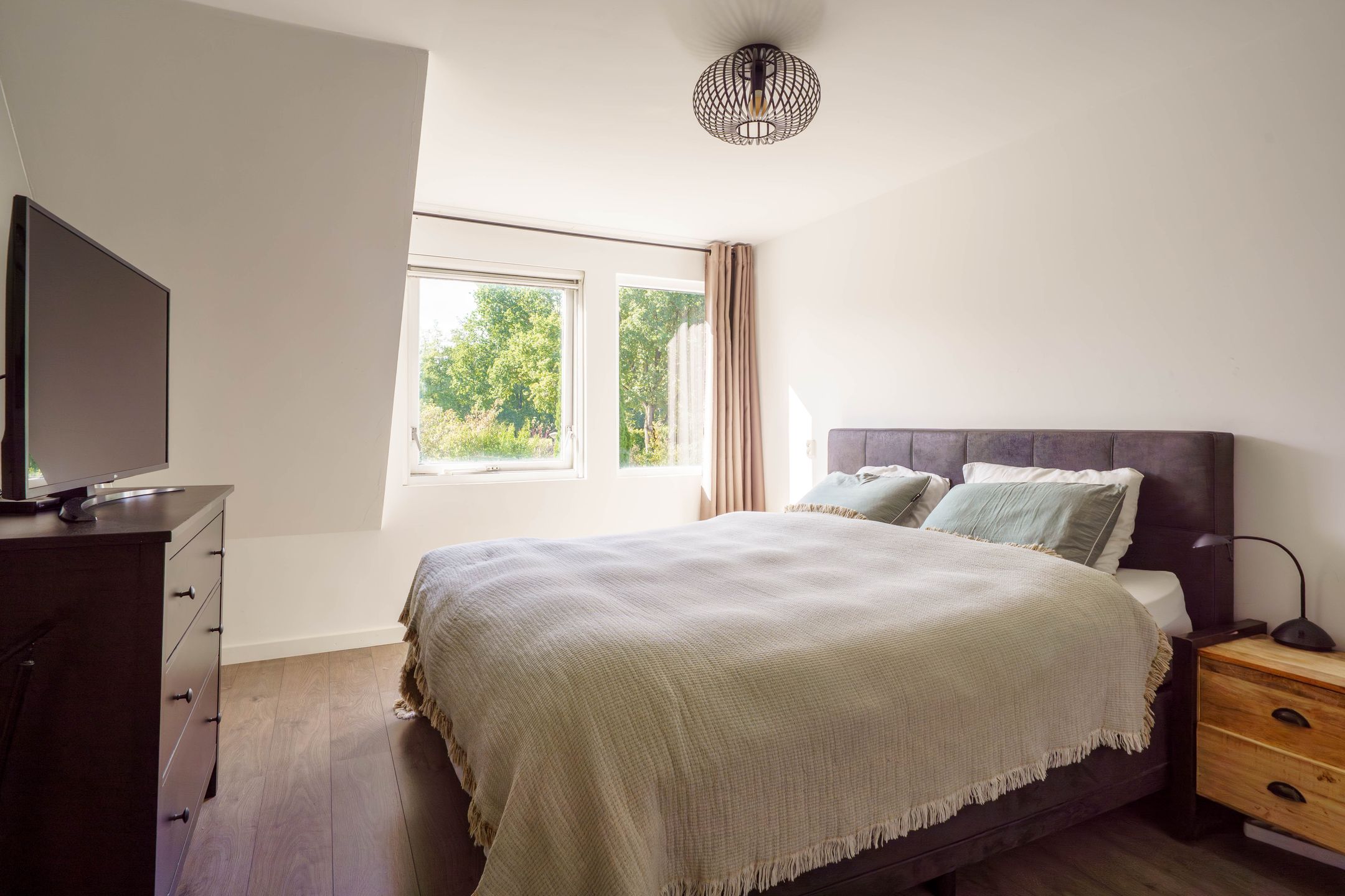 Photo 18 of Oosterhoutstraat 48