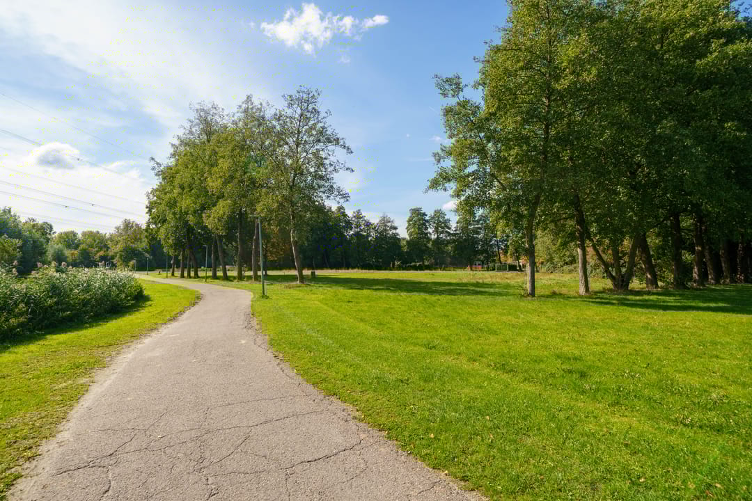 Photo 32 of Oosterhoutstraat 48