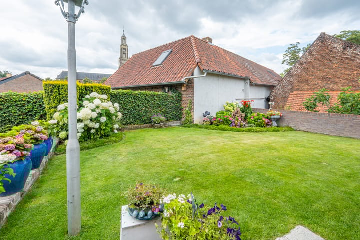 Foto 39 van Beukstraat 4