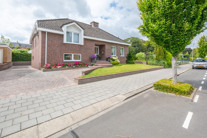 Foto 53 van Beukstraat 4