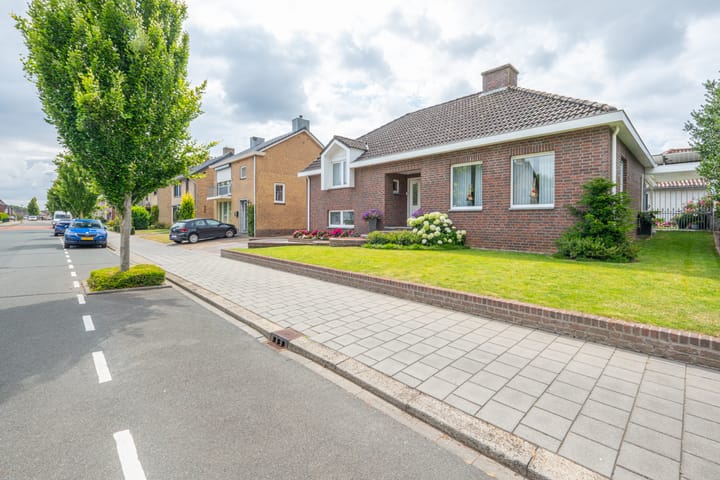 Foto 54 van Beukstraat 4