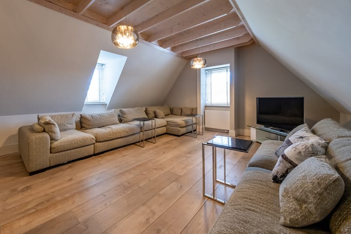 Photo 43 of Hofland 53