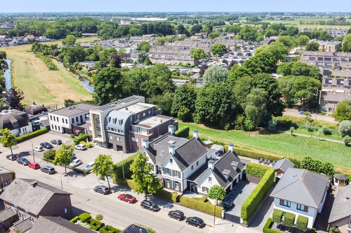 Photo 49 of Hofland 53