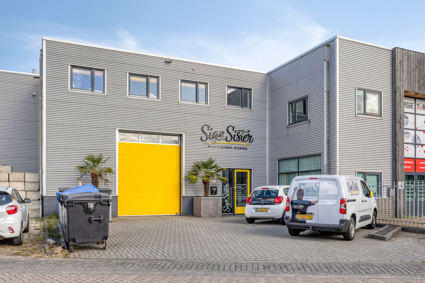 Bekijk foto 2 van Tinus van der Sijdestraat 7