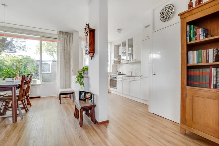 Foto 7 van Comeniushof 122