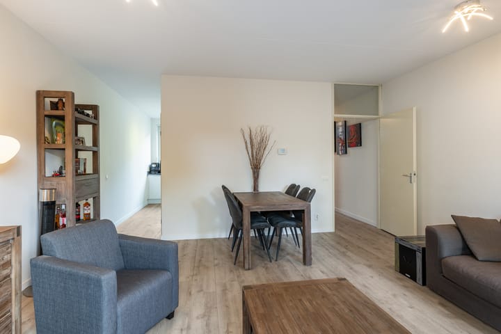 Photo 13 of Professor Mekelstraat 59