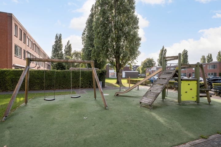 Photo 43 of Professor Mekelstraat 59