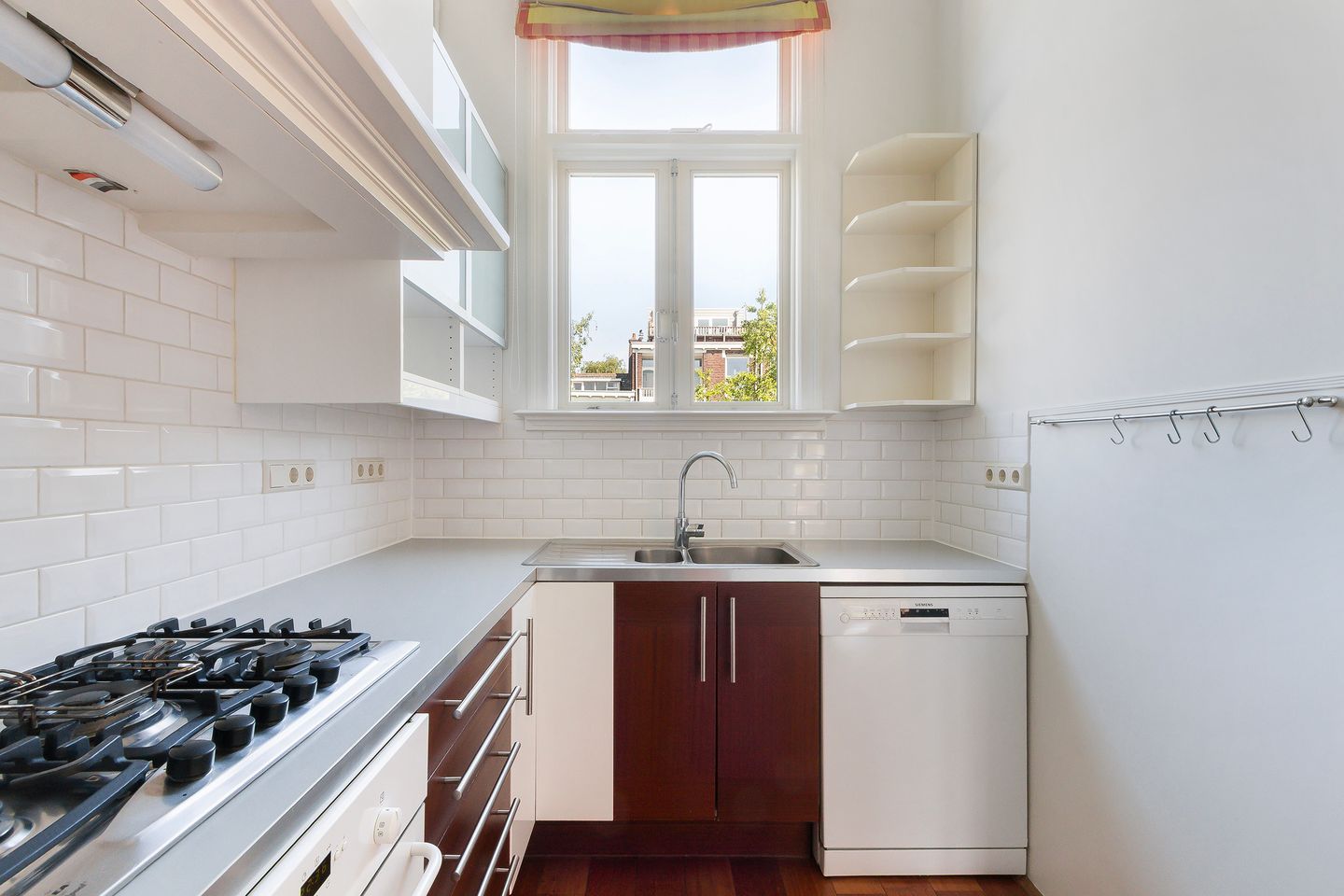 Photo 10 of Rozenburglaan 90-A