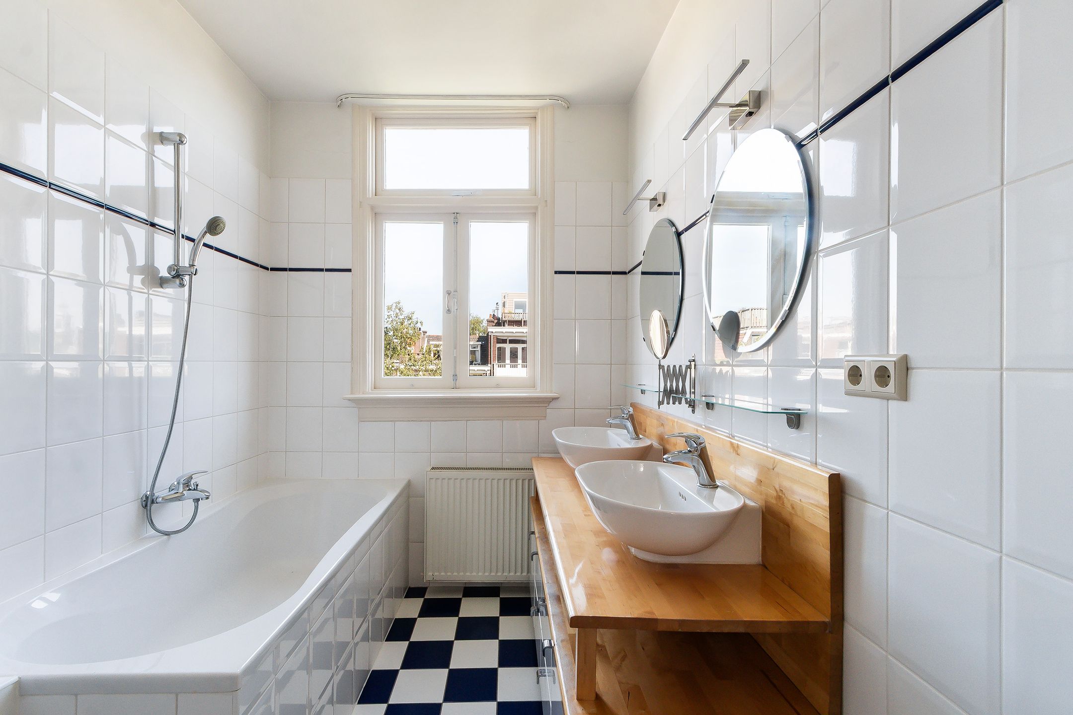 Photo 33 of Rozenburglaan 90-A