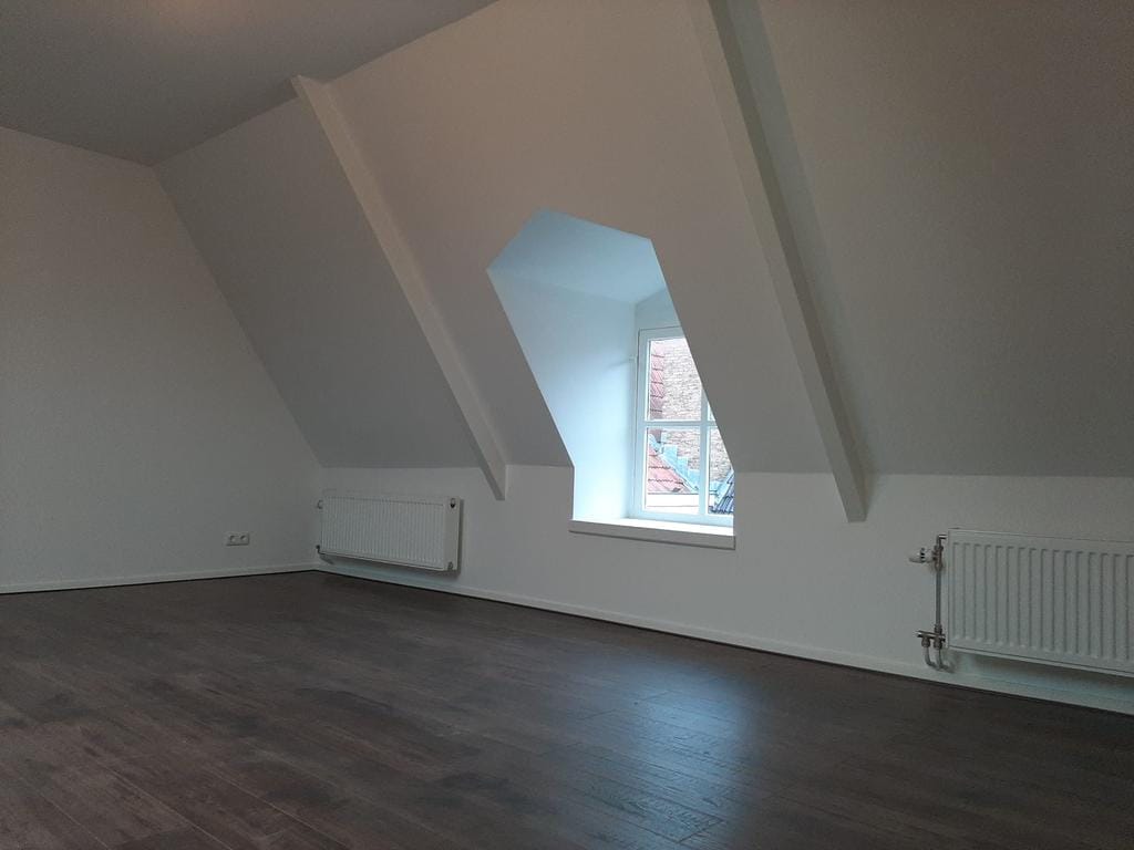 Foto 16 van Nieuwesteeg 1-F