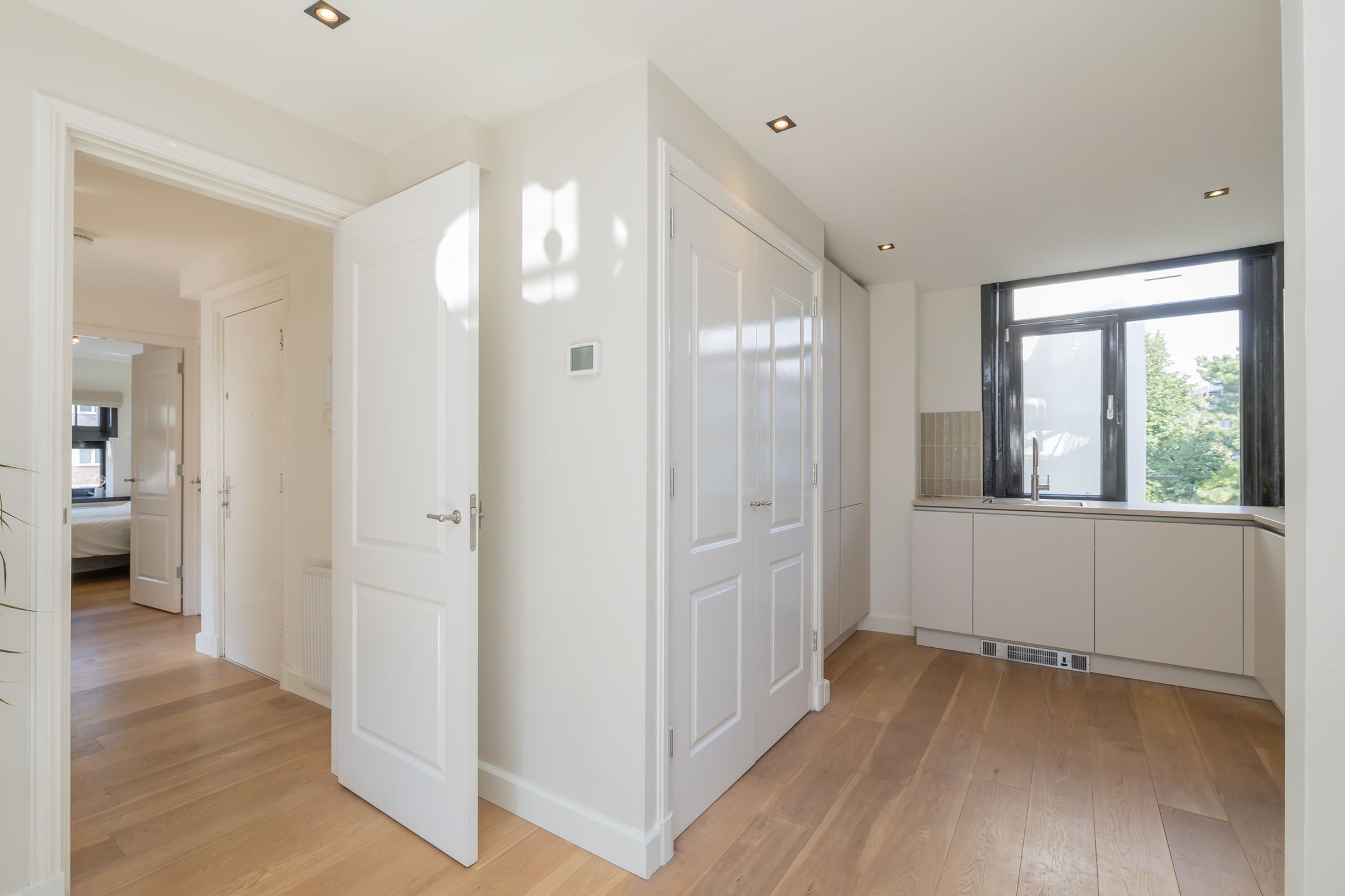 Foto 12 van Hoofdweg 180-2