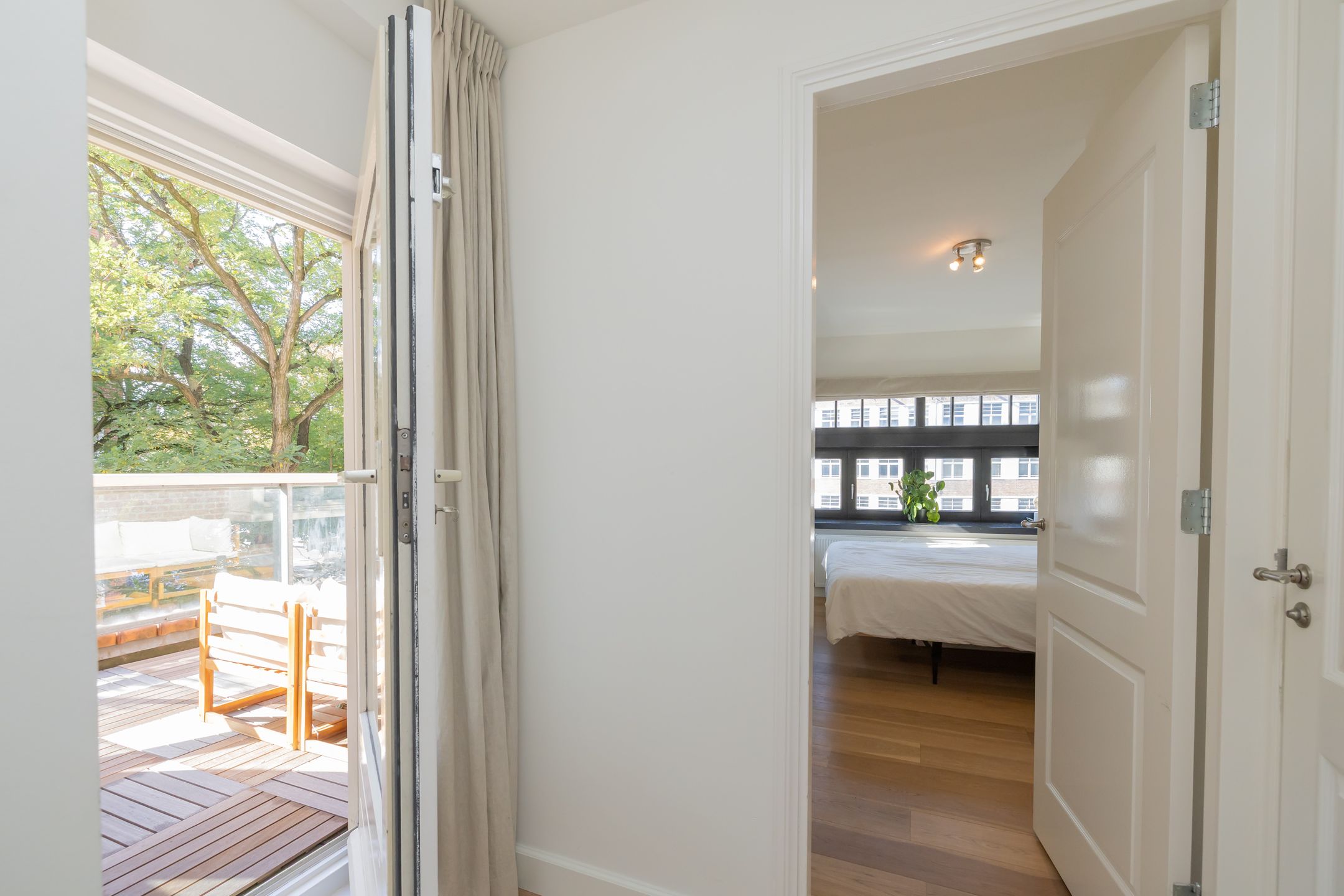 Foto 18 van Hoofdweg 180-2