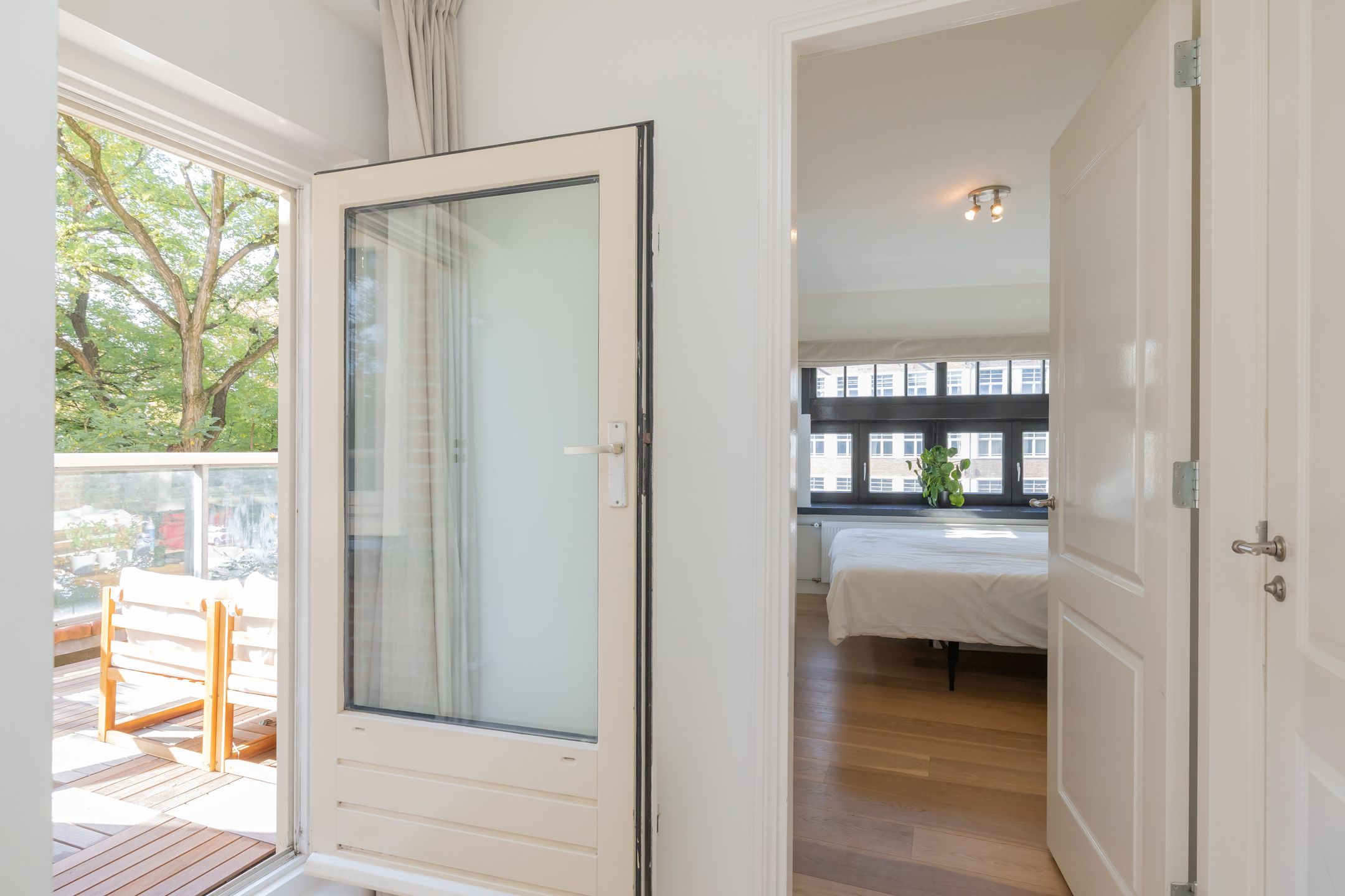 Foto 24 van Hoofdweg 180-2