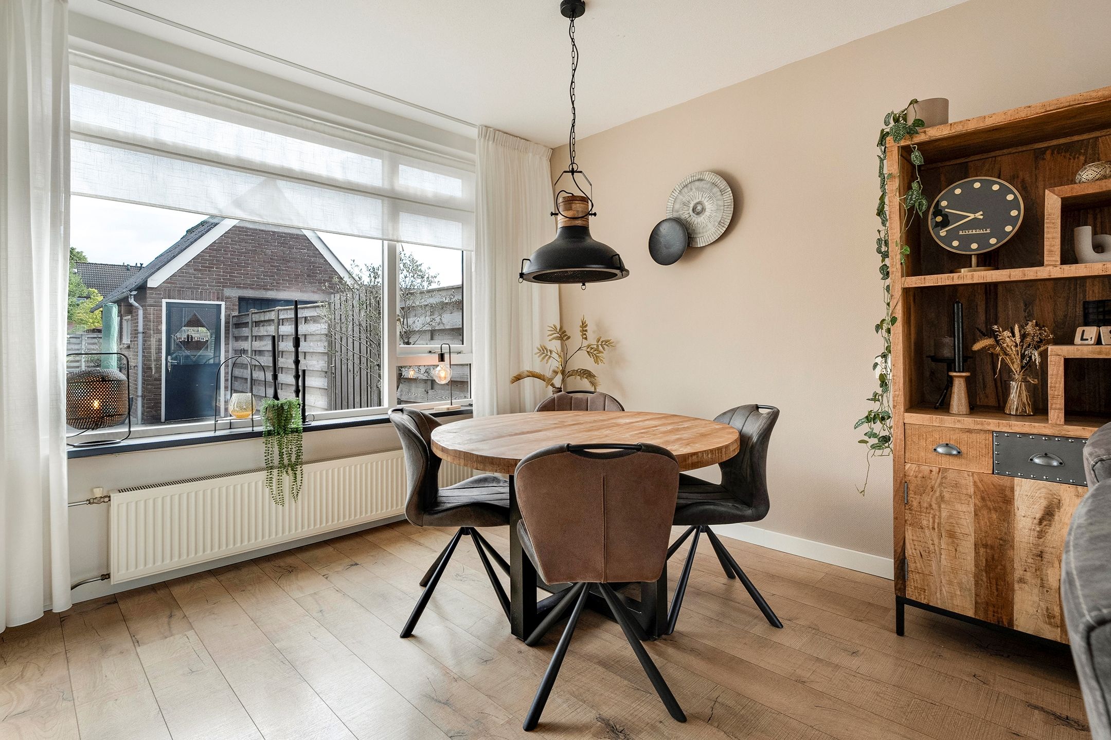 Foto 15 van Saturnusstraat 9