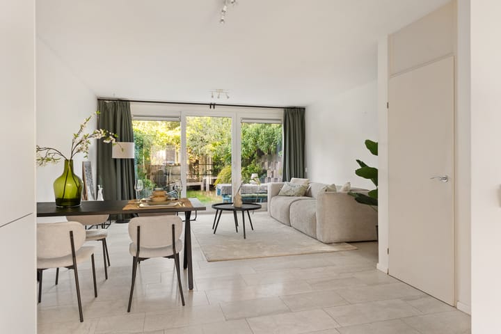 Photo 14 of Tolkamerstraat 43