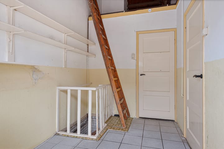 Photo 32 of Trompenbergstraat 12